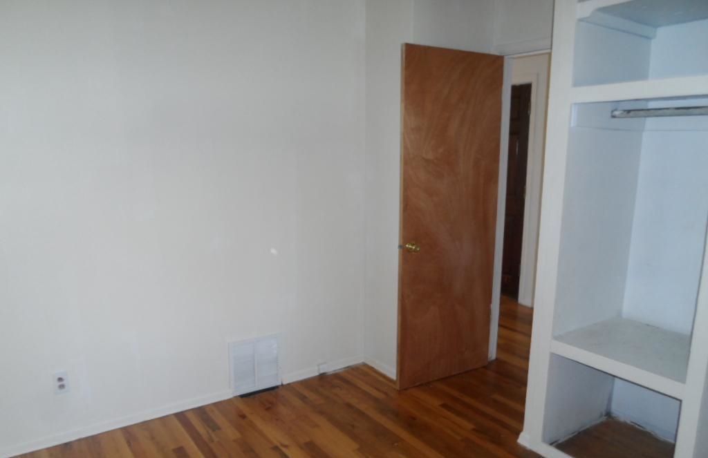 3923 E Cleveland Ave - Photo 8