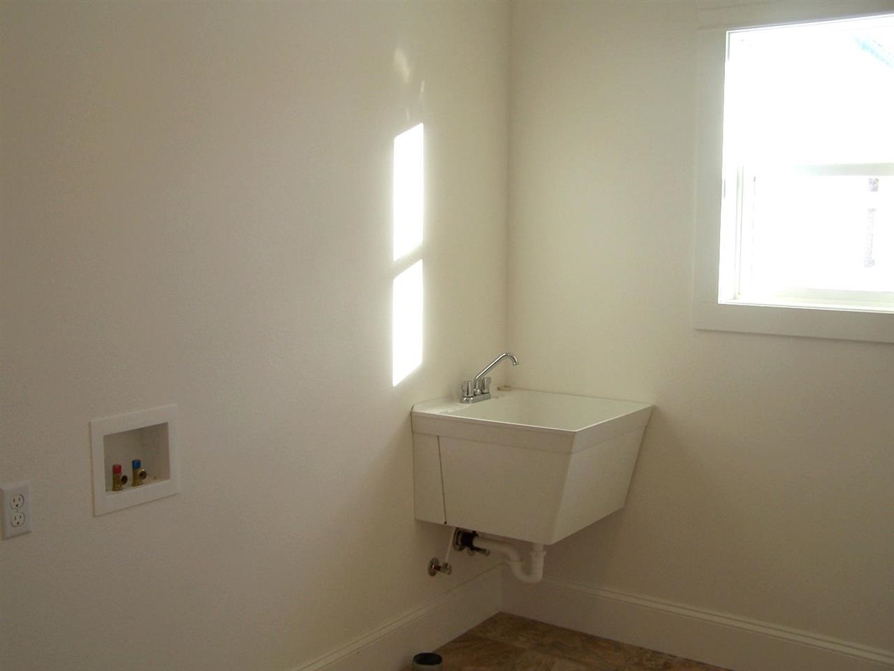 106 HOUGHTON St - Photo 18
