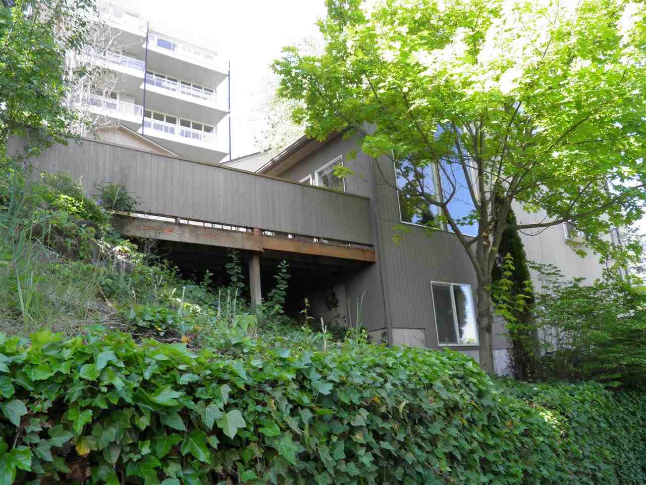 26 N Spruce St - Photo 2