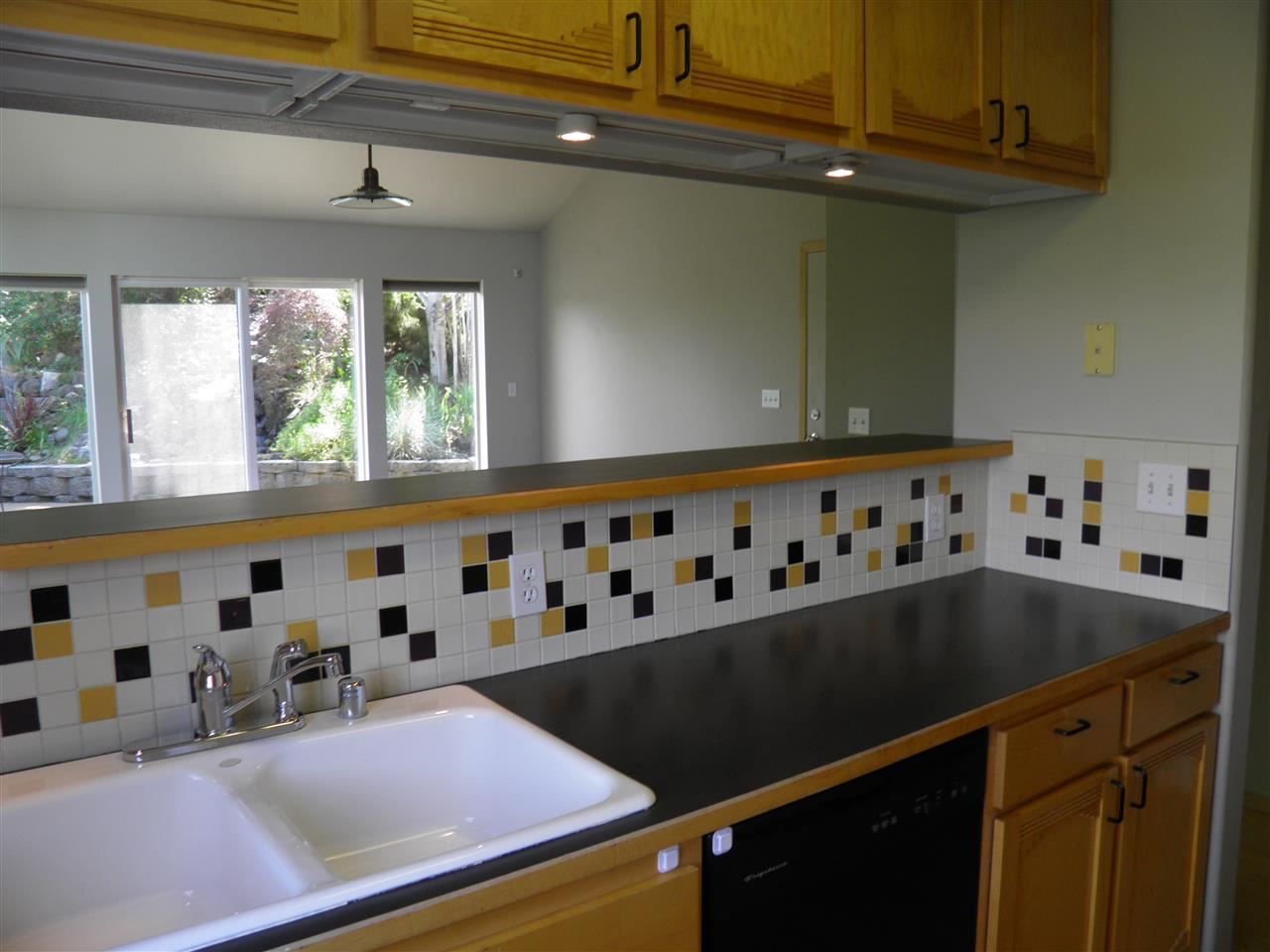26 N Spruce St - Photo 4