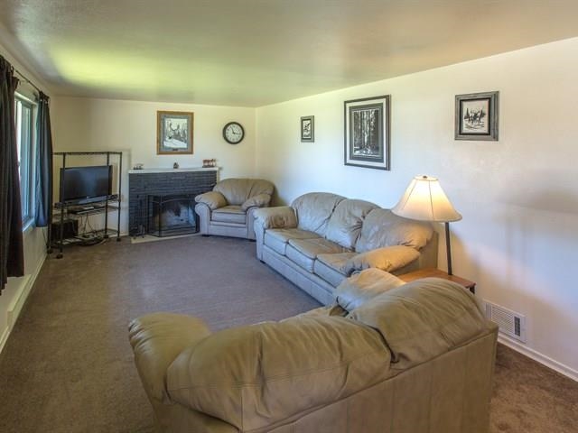 11820 E Mission Ave - Photo 5