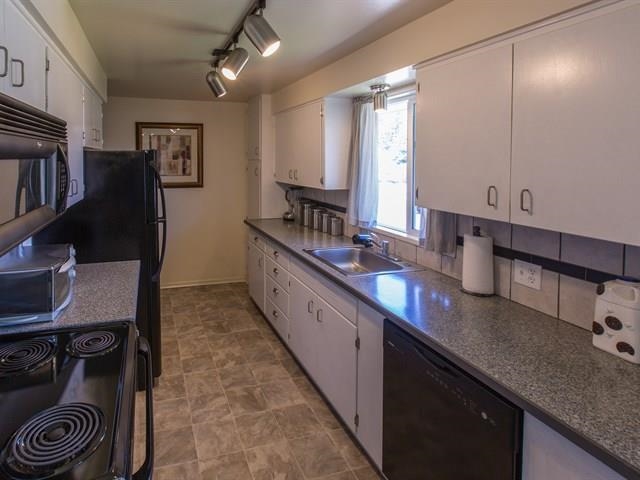 11820 E Mission Ave - Photo 9