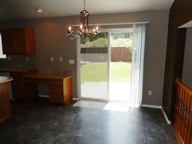 18616 E 12th Ave - Photo 6