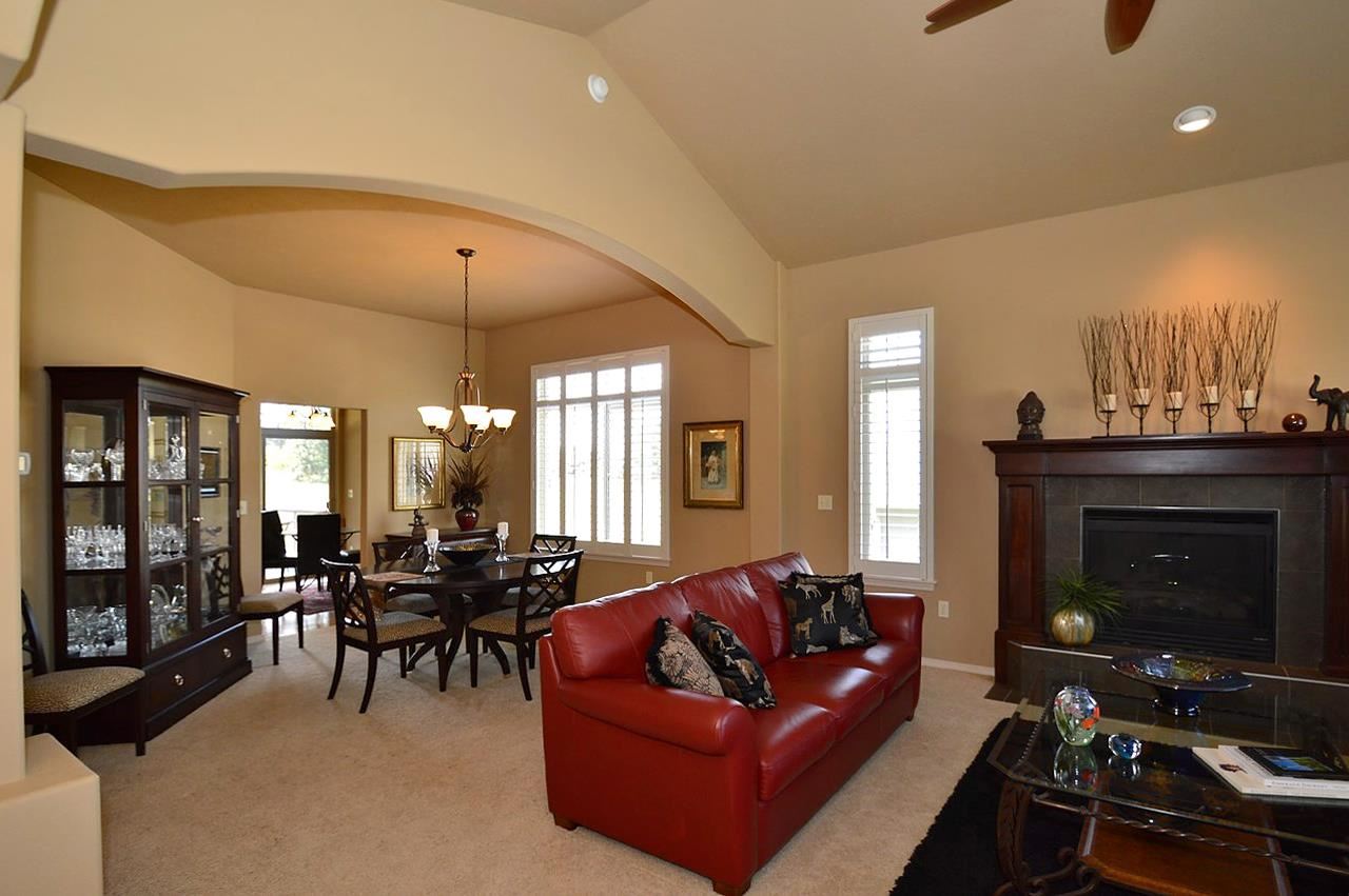 1702 S Lloyd Ln - Photo 3