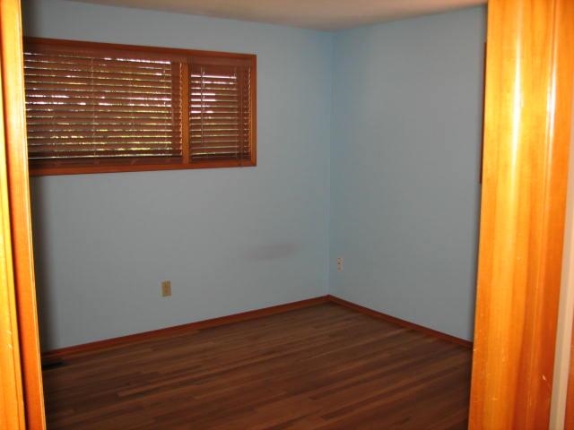 2311 W Woodside - Photo 8