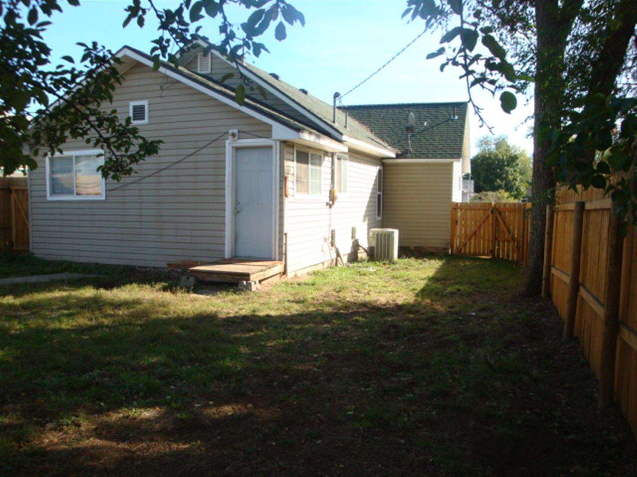 4727 N LACEY St - Photo 13