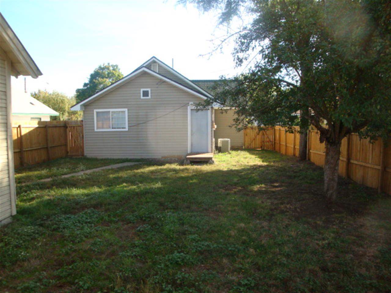 4727 N LACEY St - Photo 14