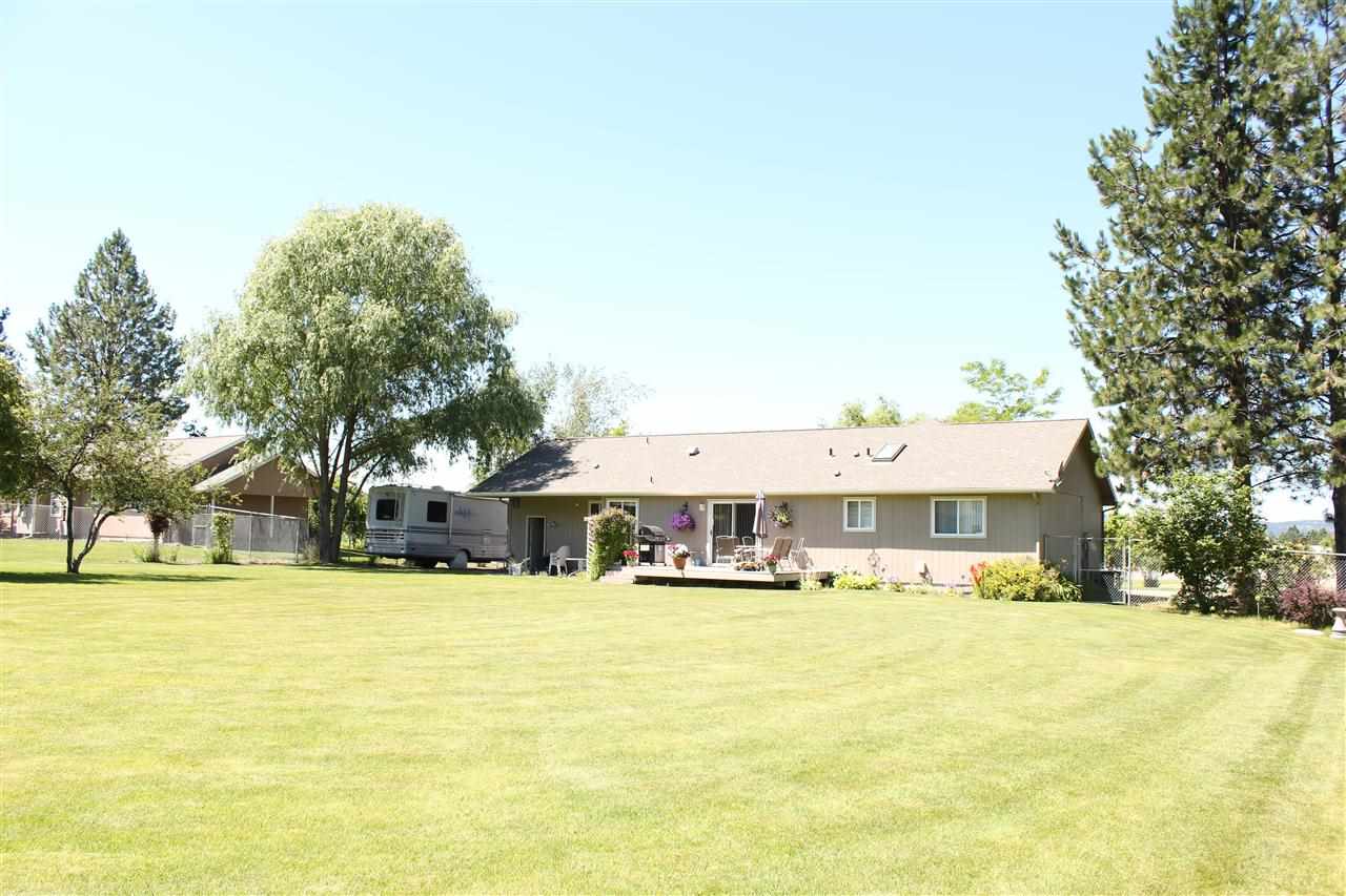 15702 N Freya - Photo 16