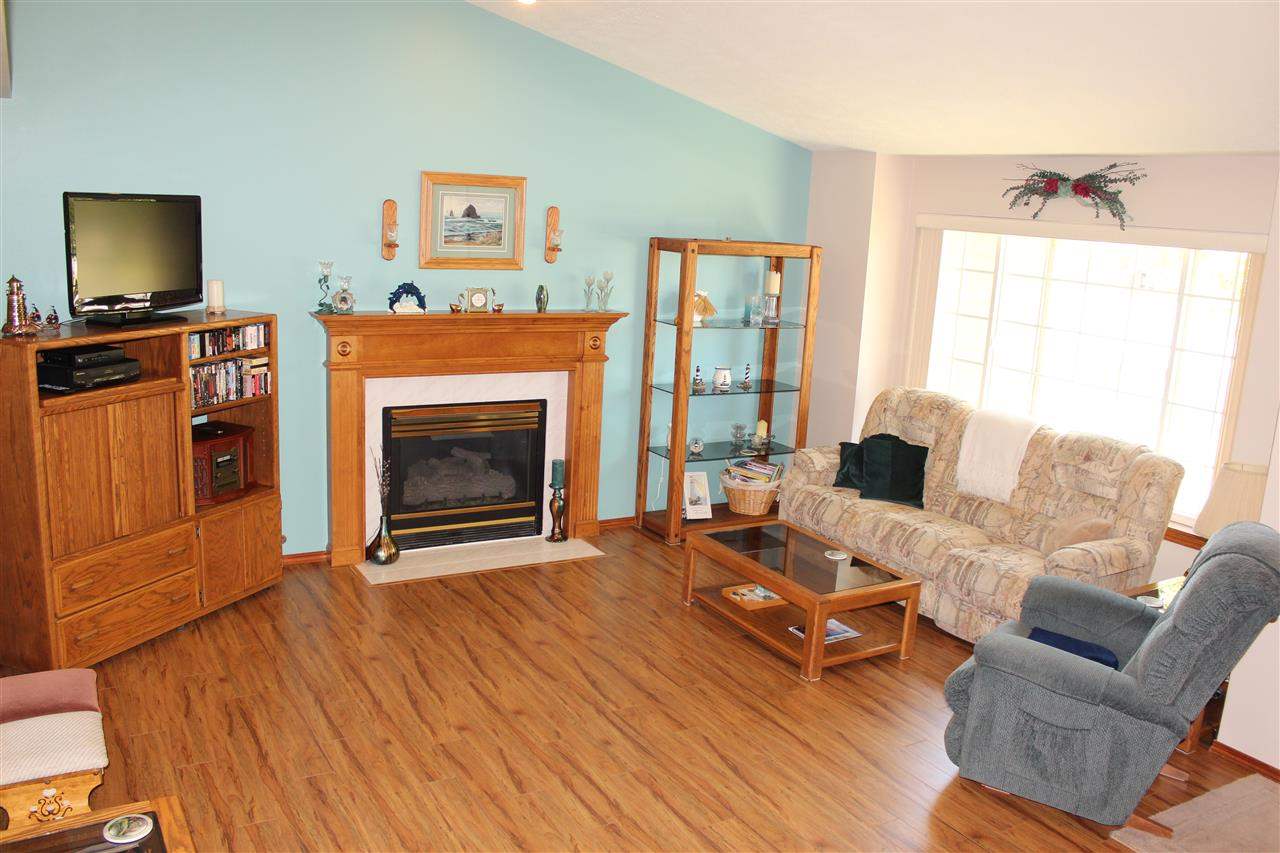 15702 N Freya - Photo 3