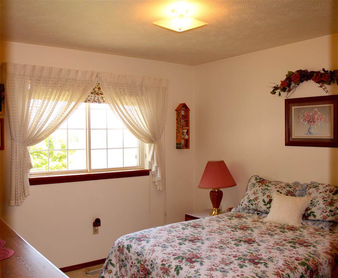 15702 N Freya - Photo 9