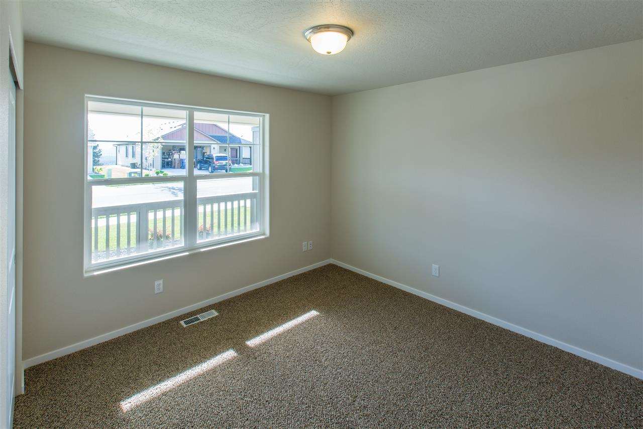 9330 N Rosebury - Photo 5