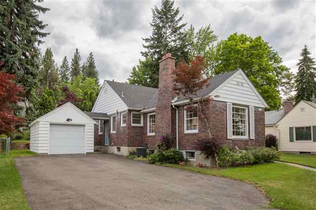2412 E Girard Pl - Photo 3