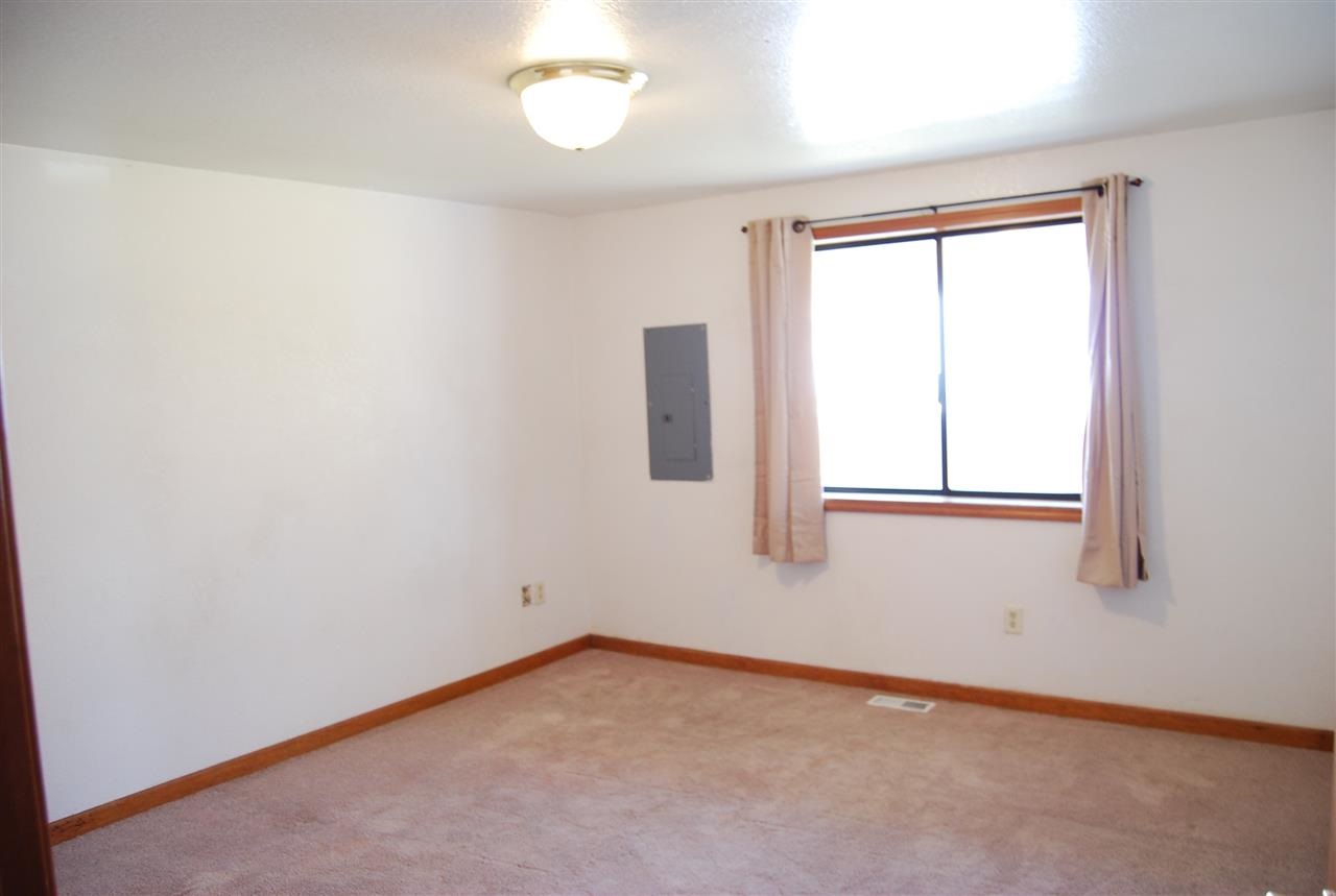 2314 W Sharp Ave. - Photo 9