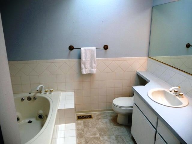 12516 E 23rd Avenue - Photo 12