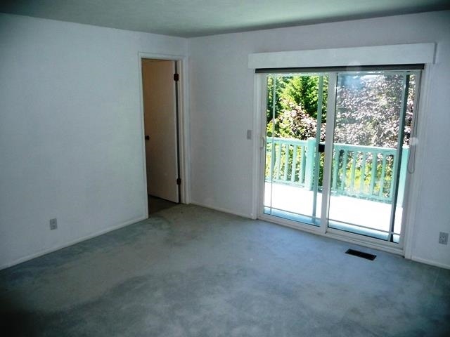 12516 E 23rd Avenue - Photo 8
