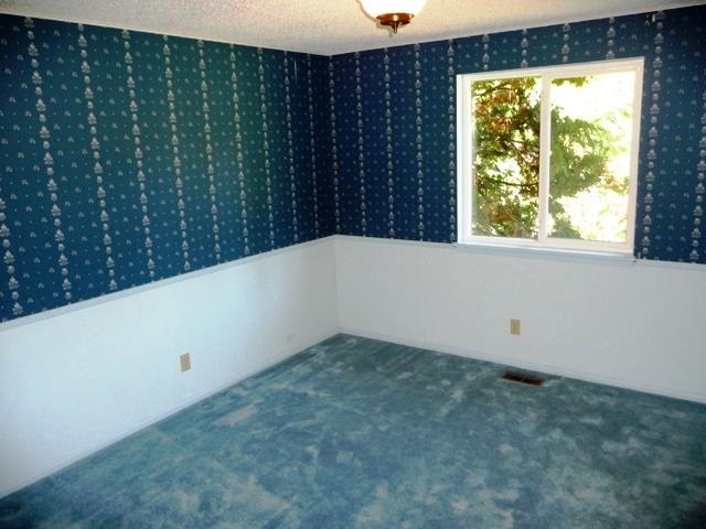 12516 E 23rd Avenue - Photo 10