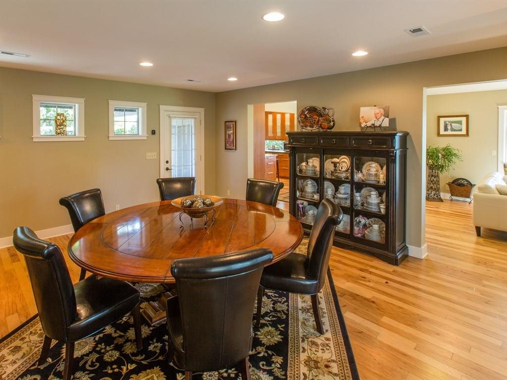 1221 W 22nd Ave - Photo 3