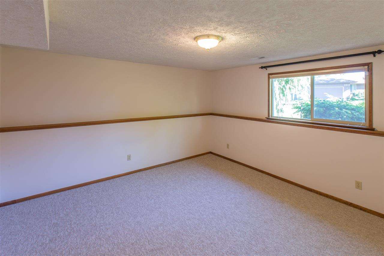 2016 E 55th Ave - Photo 11