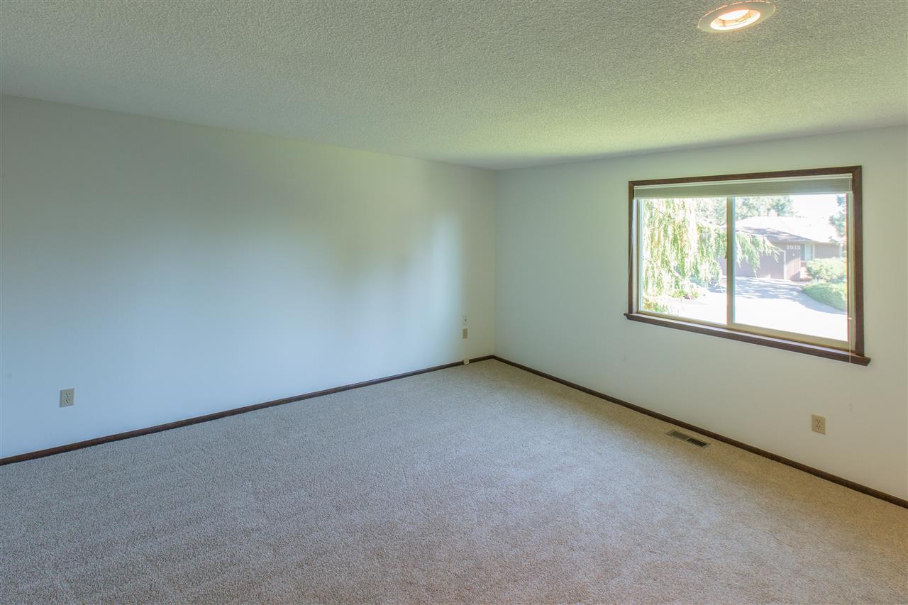 2016 E 55th Ave - Photo 9