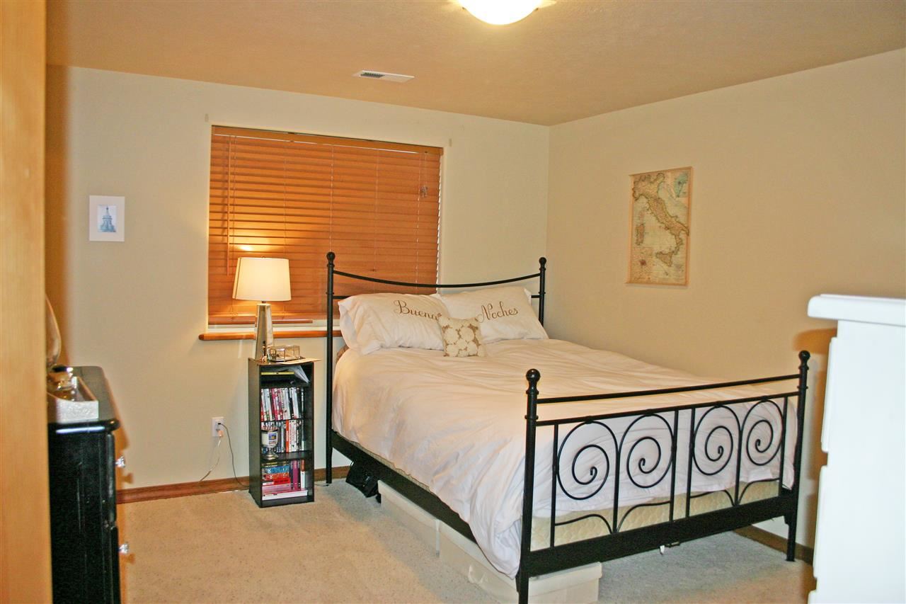 2614 W Howesdale Ct - Photo 16