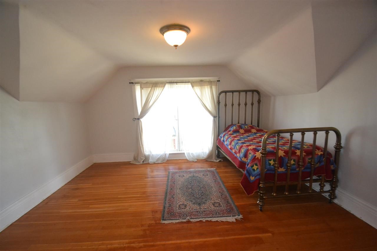 1847 E 12th - Photo 16