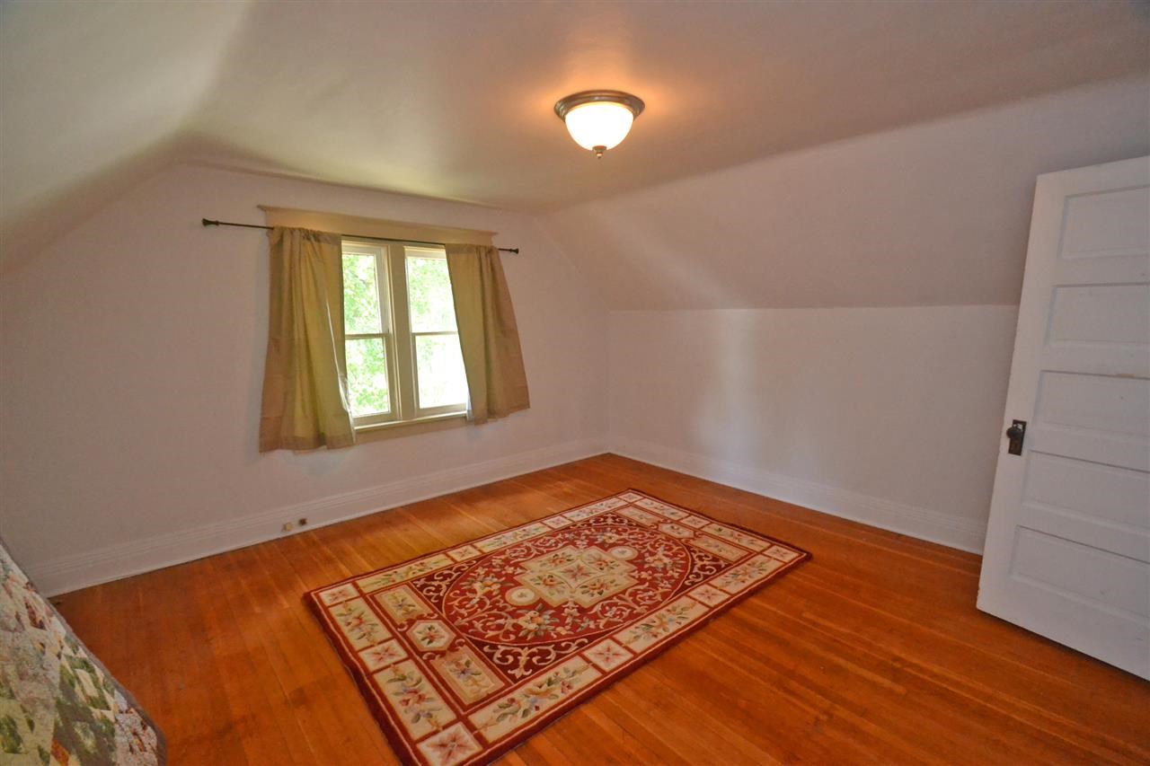 1847 E 12th - Photo 18
