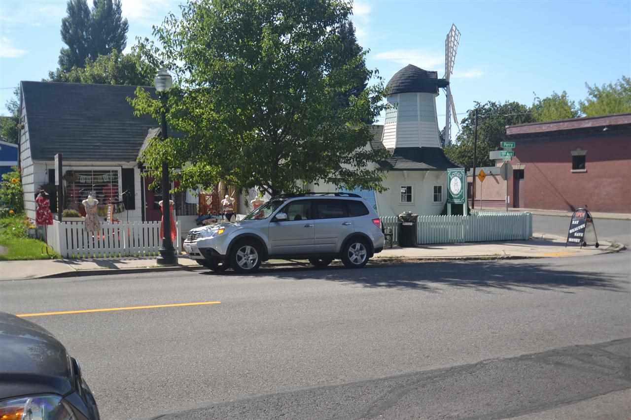 1847 E 12th - Photo 20