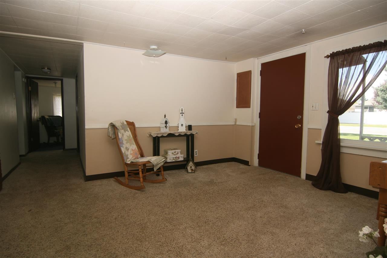 13720 E 16th Ave - Photo 5