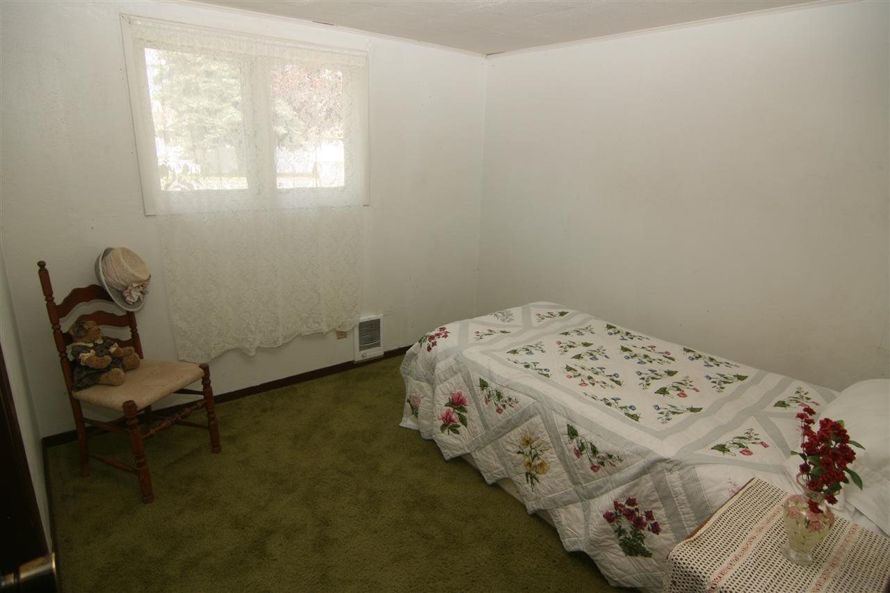 13720 E 16th Ave - Photo 8