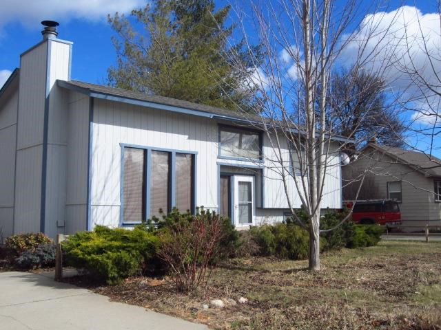 13923 E Broadway Ave - Photo 1