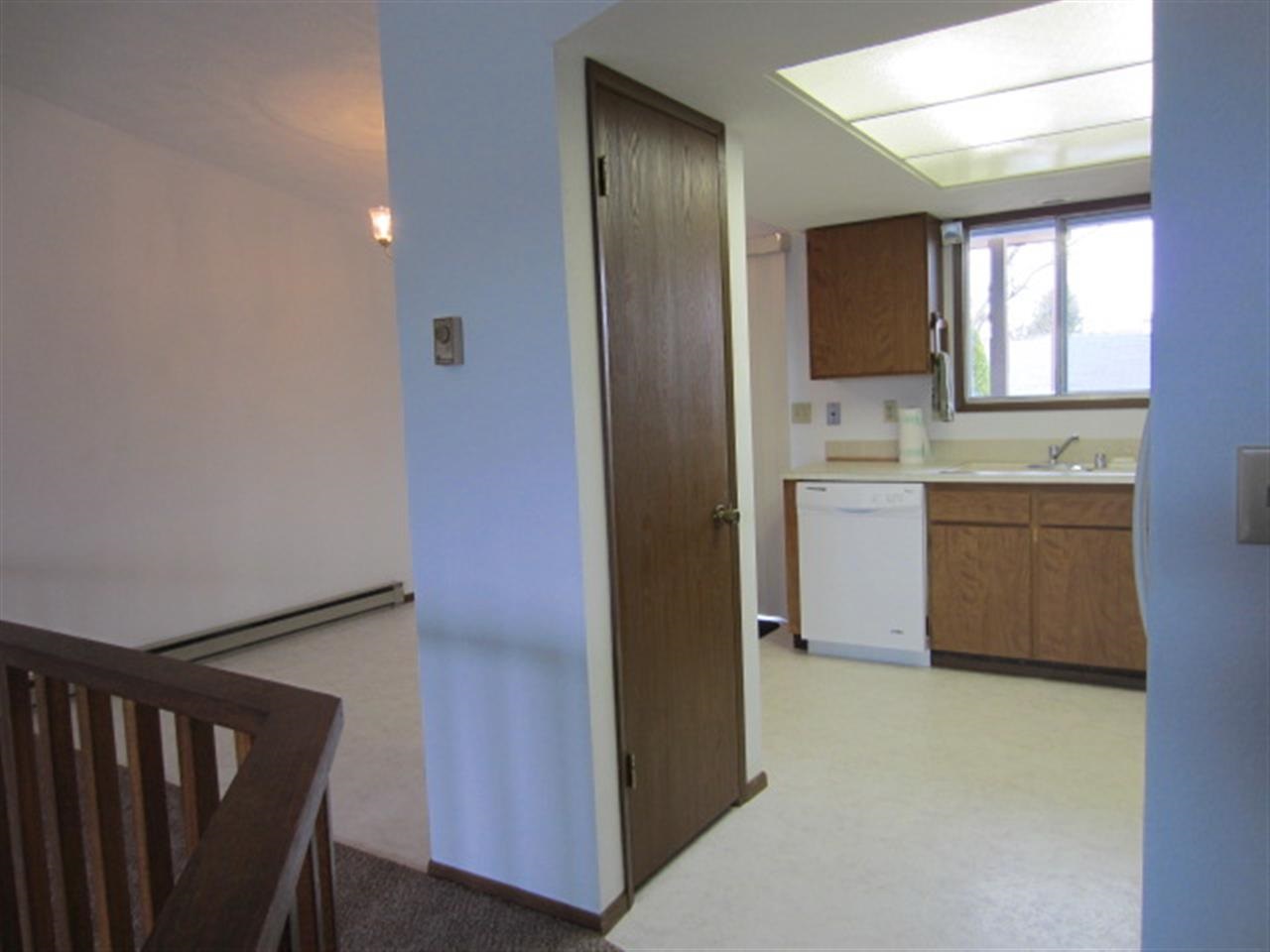 13923 E Broadway Ave - Photo 15