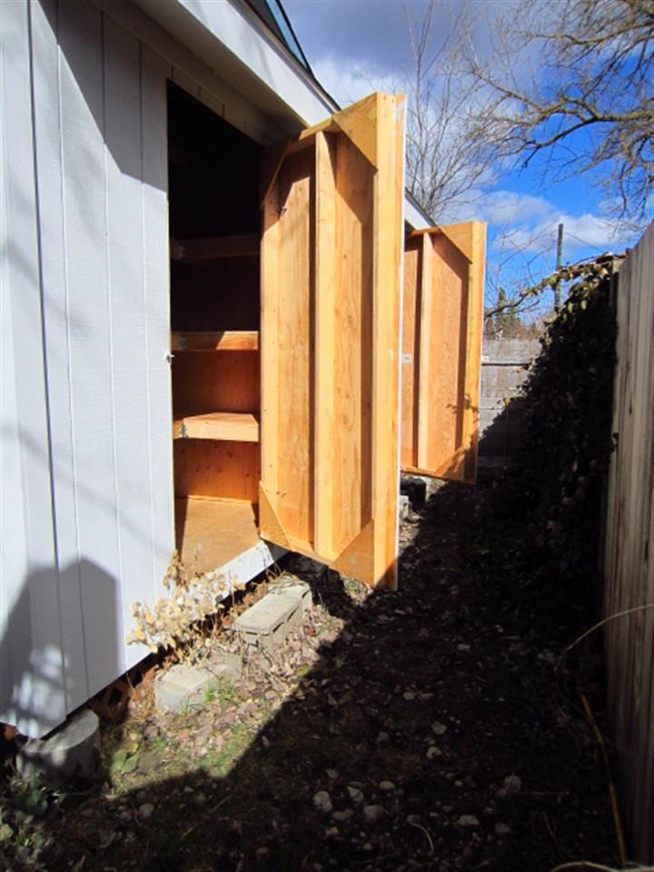 13923 E Broadway Ave - Photo 16