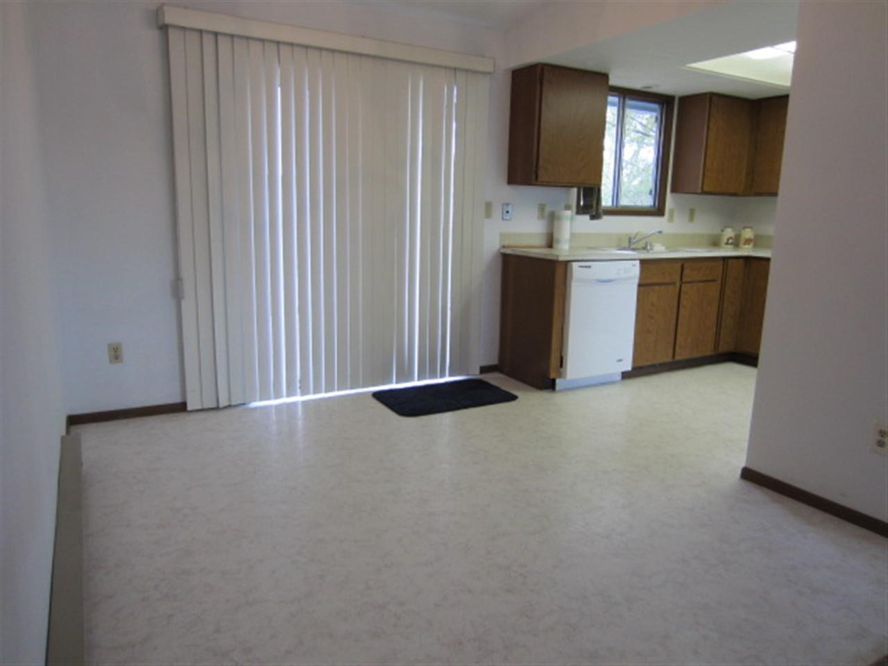 13923 E Broadway Ave - Photo 3