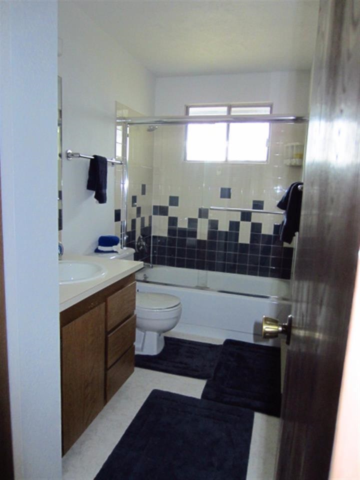 13923 E Broadway Ave - Photo 4