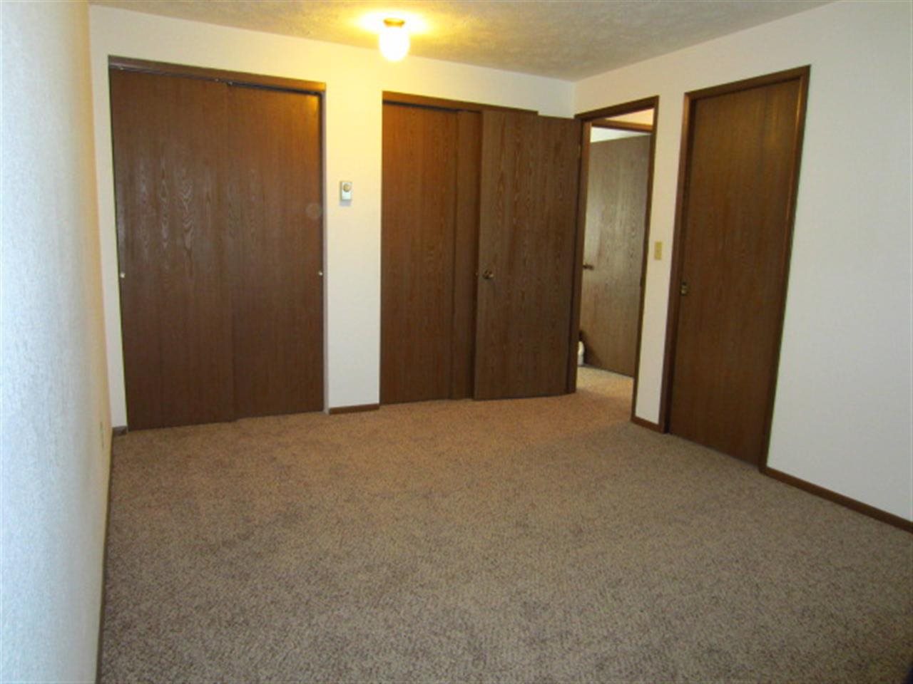 13923 E Broadway Ave - Photo 5