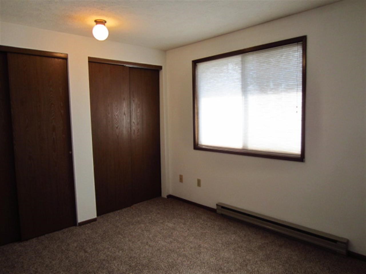 13923 E Broadway Ave - Photo 7