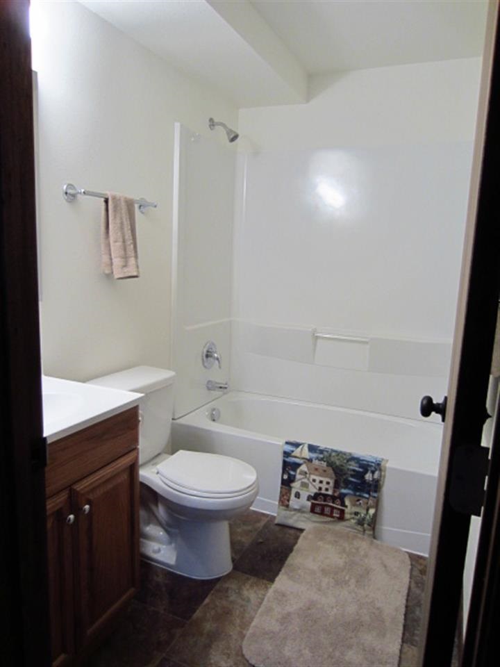 13923 E Broadway Ave - Photo 9