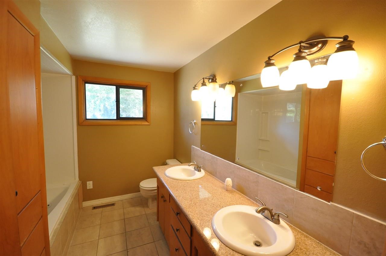 8812 N COUNTRY HOMES Blvd - Photo 7