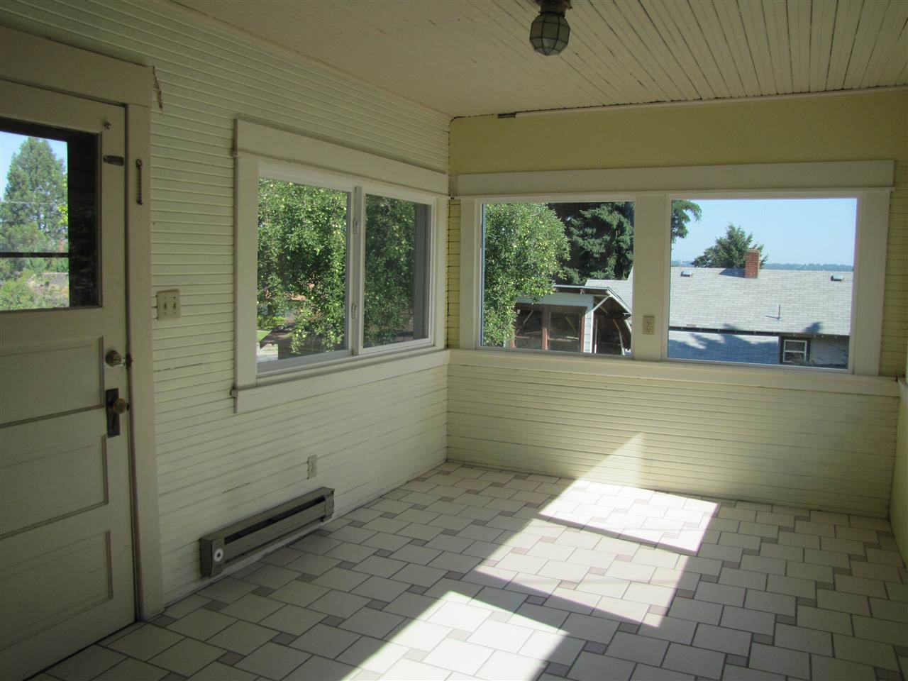 703 E 8th Ave - Photo 13