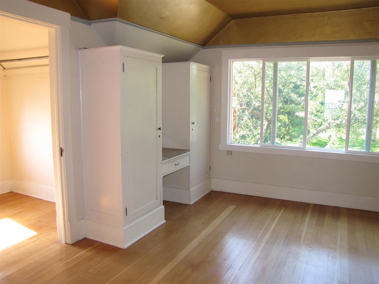 703 E 8th Ave - Photo 15