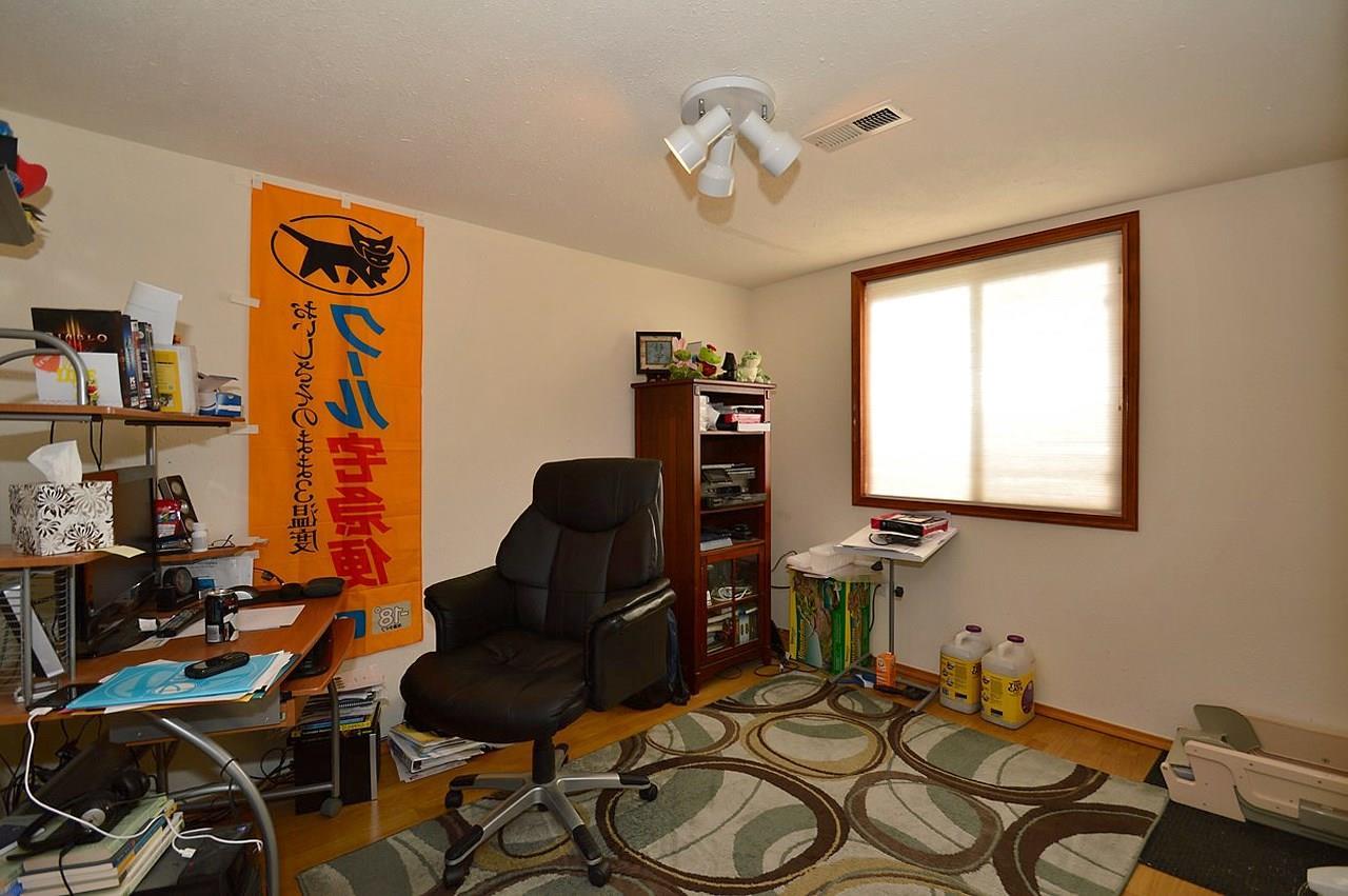 3409 E 47th Ave - Photo 11