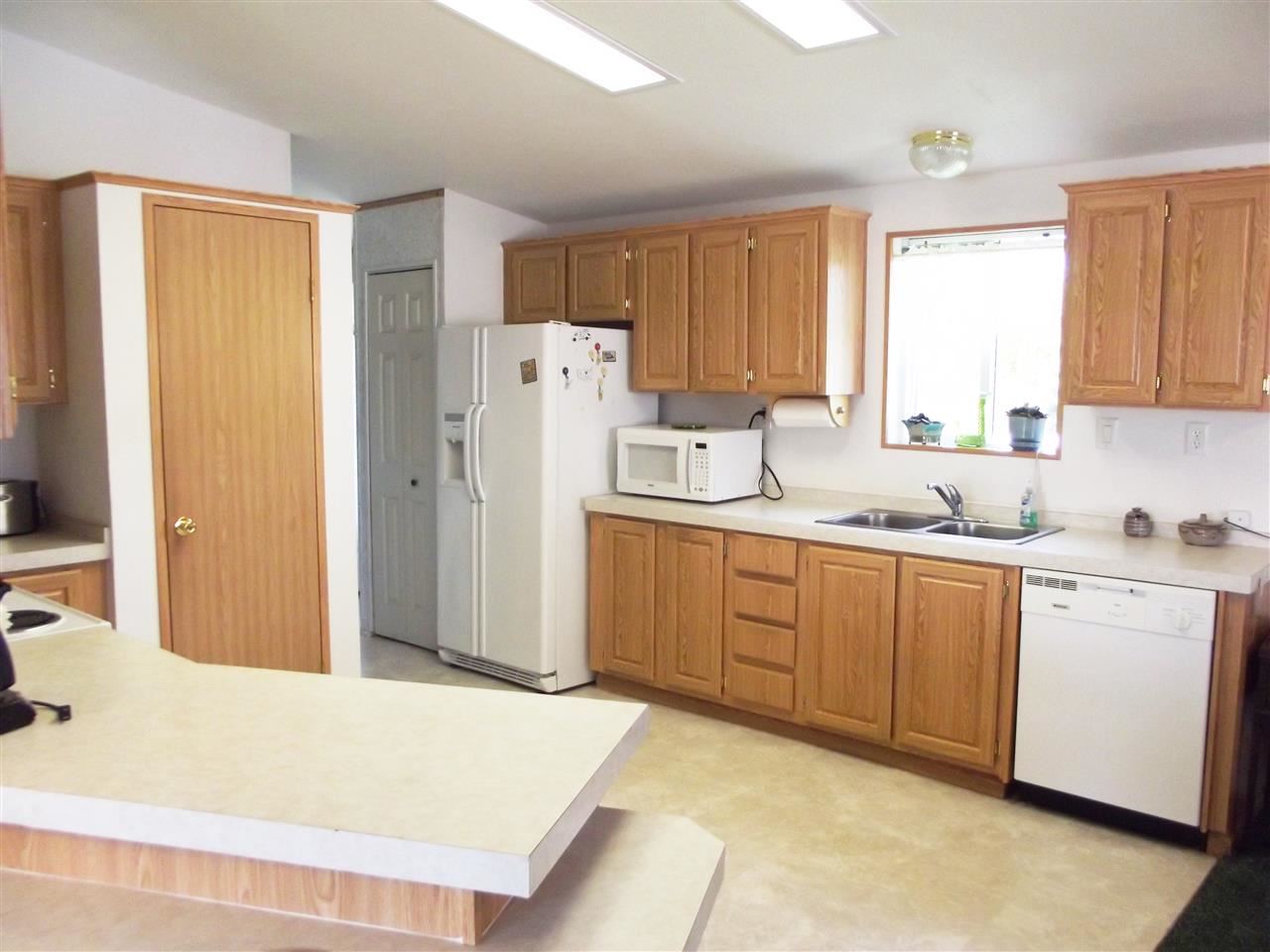 16613 E Main Ave - Photo 4
