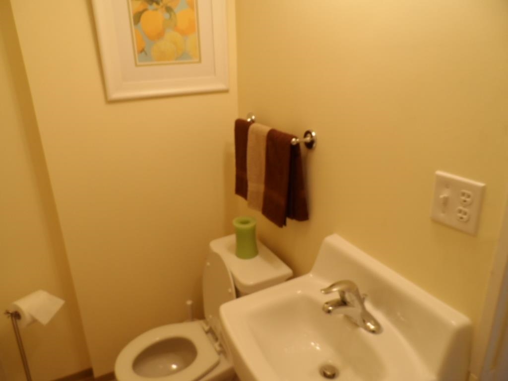 1017 E Indiana St - Photo 4