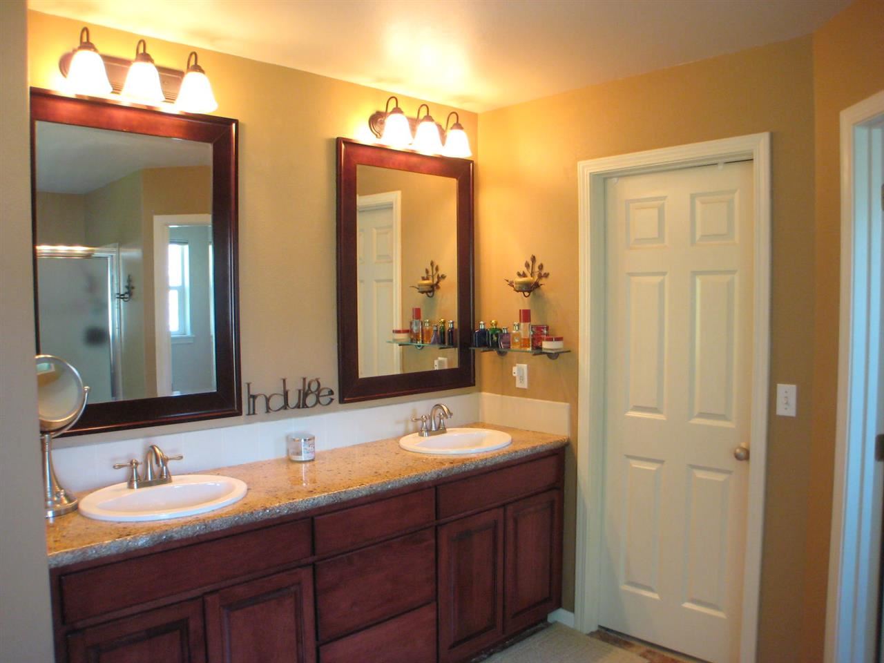 23115 E Broadway Ave - Photo 13