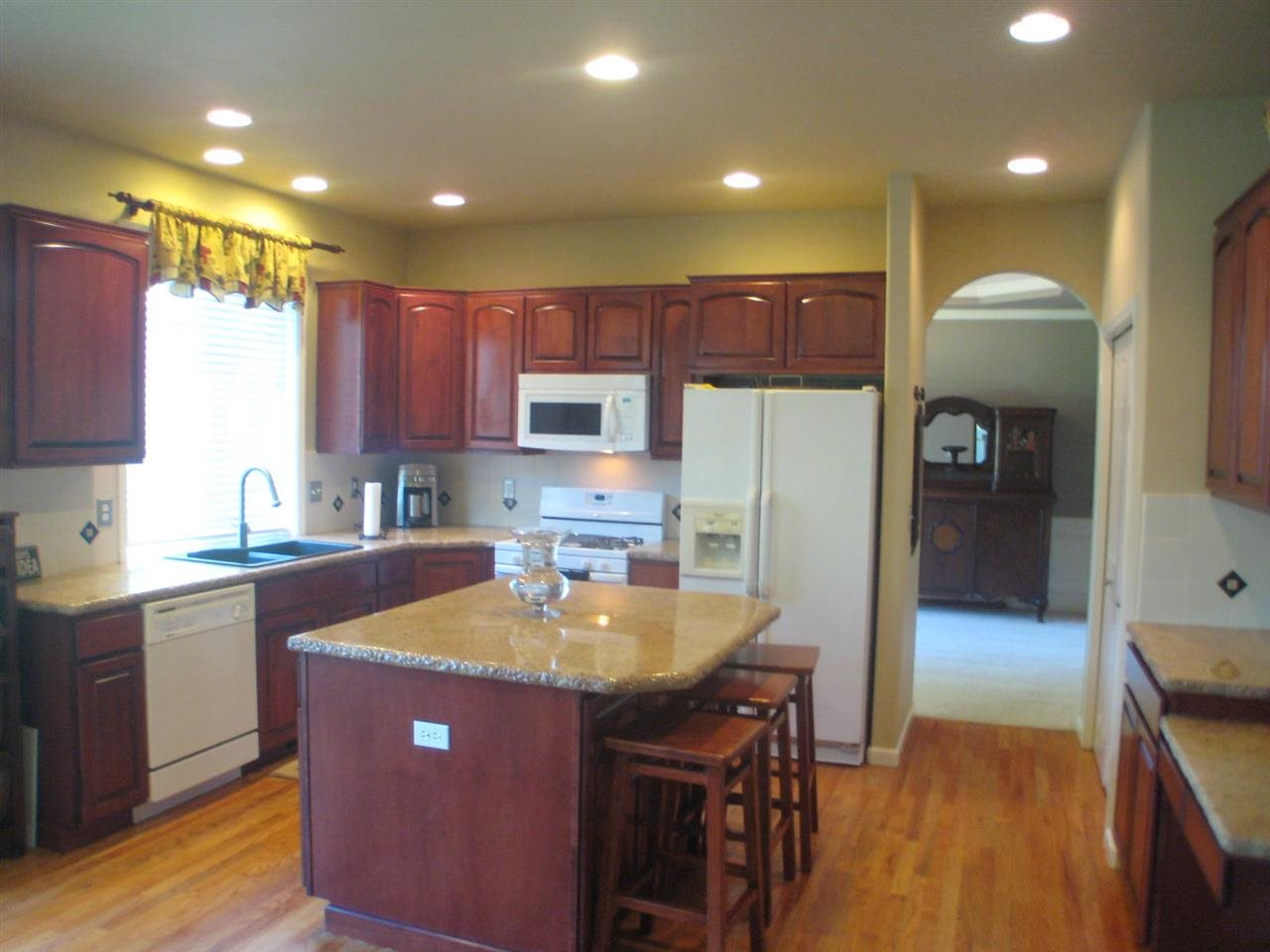 23115 E Broadway Ave - Photo 4