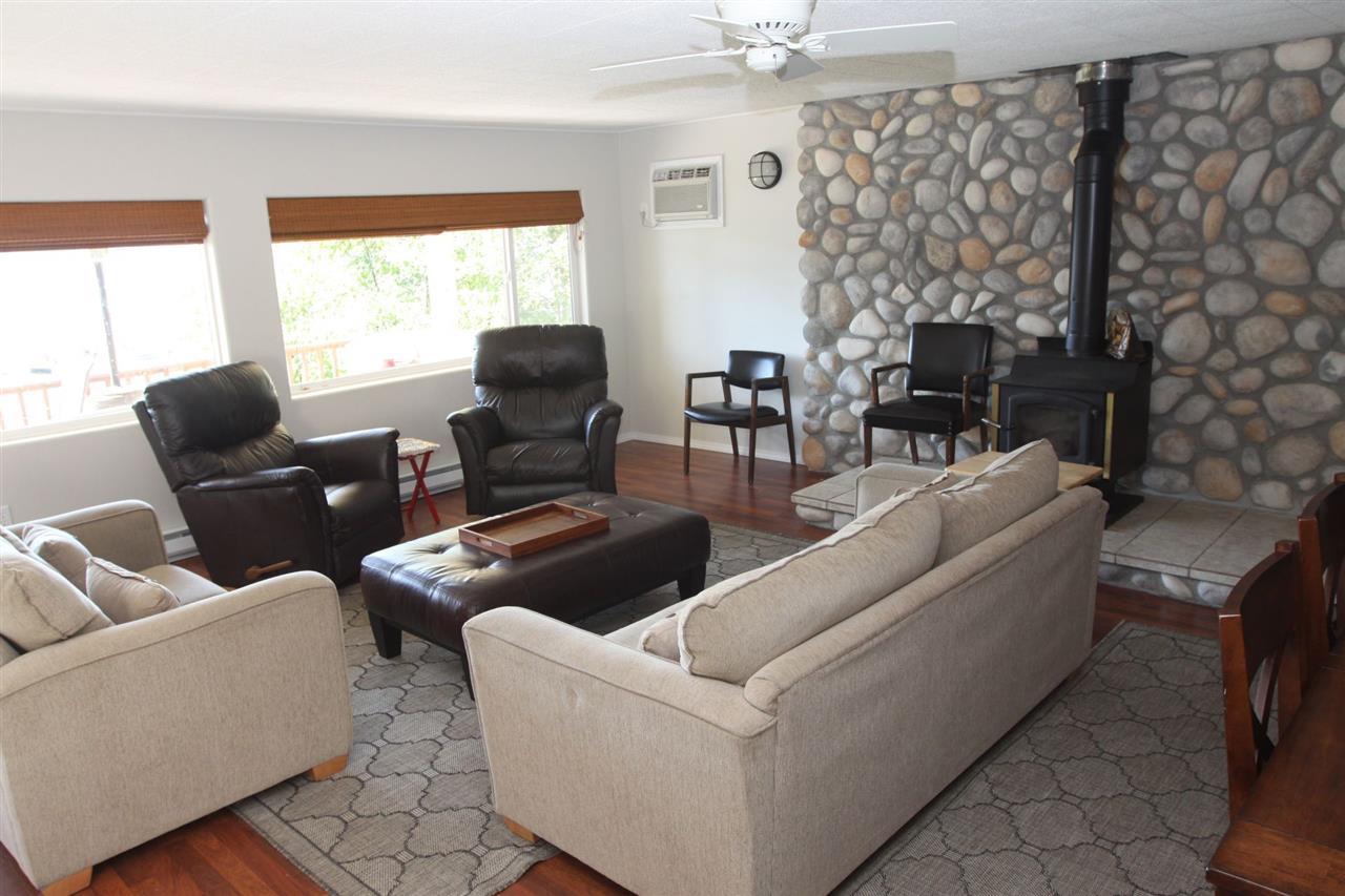 161 Terrace Ave - Photo 4