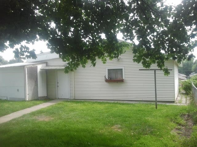 1724 E Sharp - Photo 16