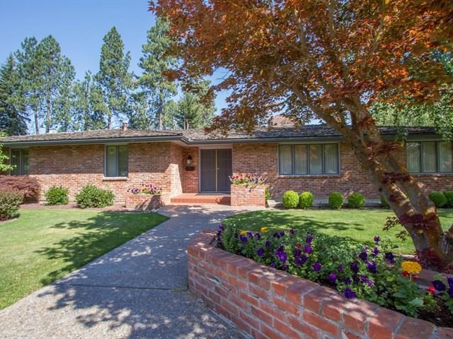 904 W 33rd Ave - Photo 1