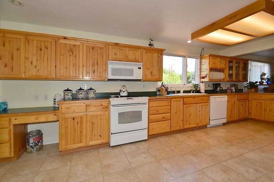1315 N Greenacres - Photo 11