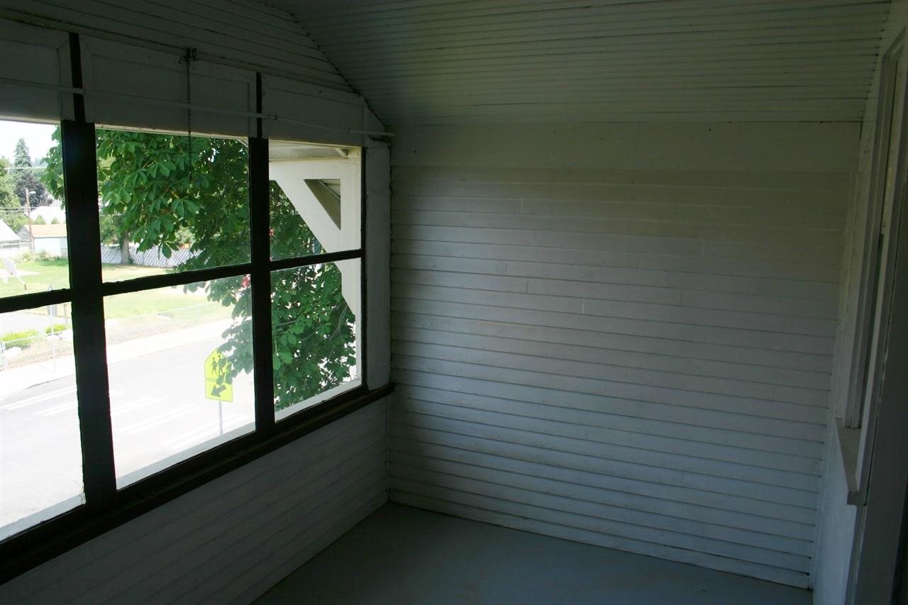 1301 W Montgomery Ave - Photo 15
